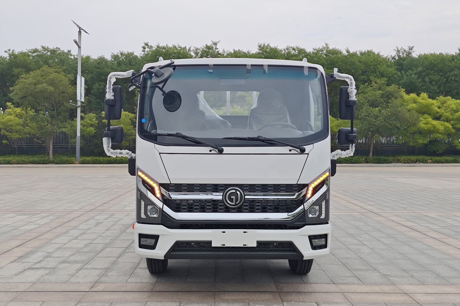 GerJa X37 - Gallery Image 2